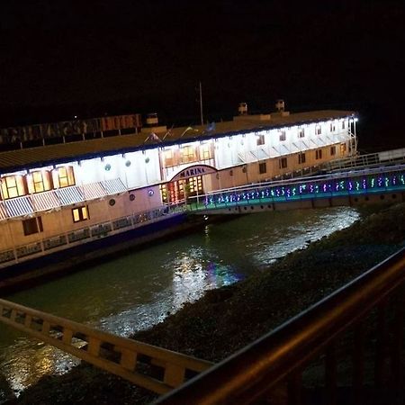 Botel Marina Bratislava Exteriör bild