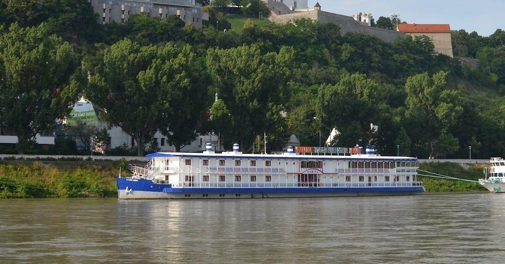 Botel Marina Bratislava Exteriör bild